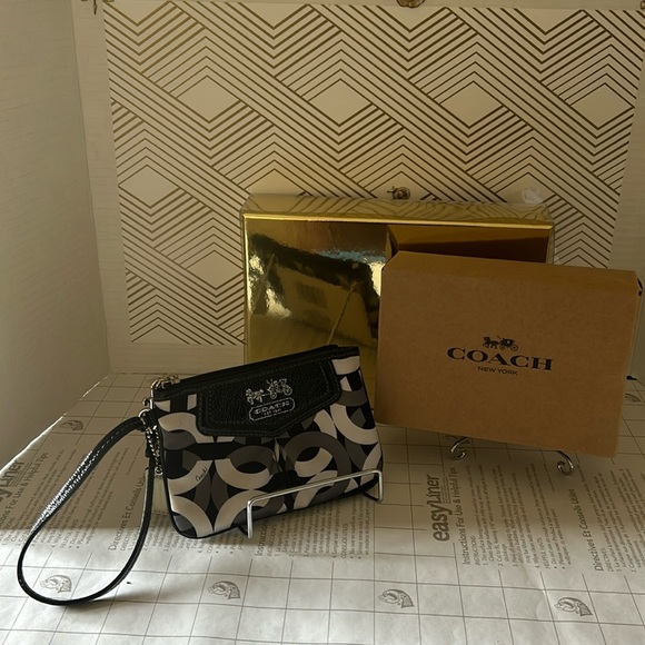 Coach Handbags - Coach Wristlets EUC